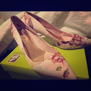 Ted Baker Iguazu pumps